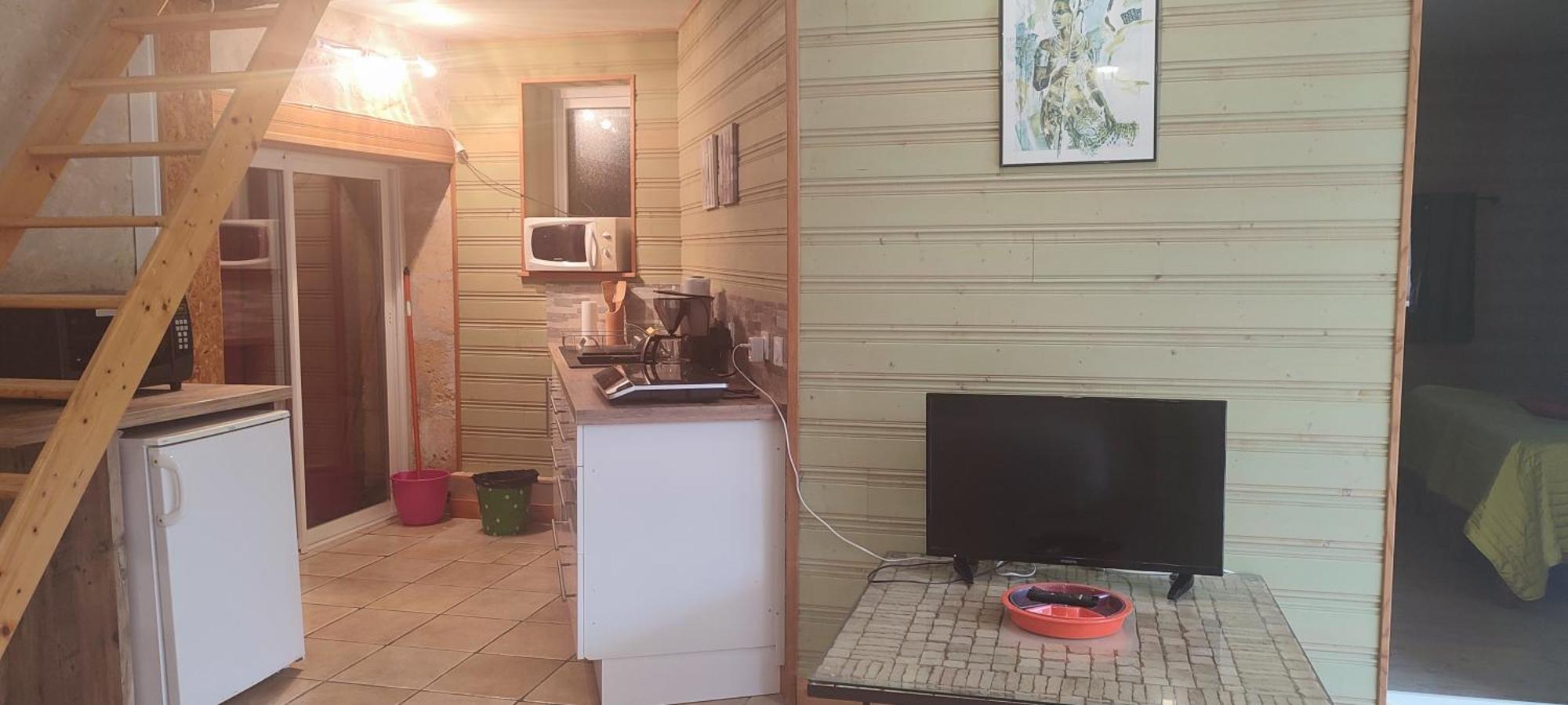 Gite Cosy, Sur Jardin, Terrasse Privee, Parking Au Calme En Rdc Gemozac Exterior photo